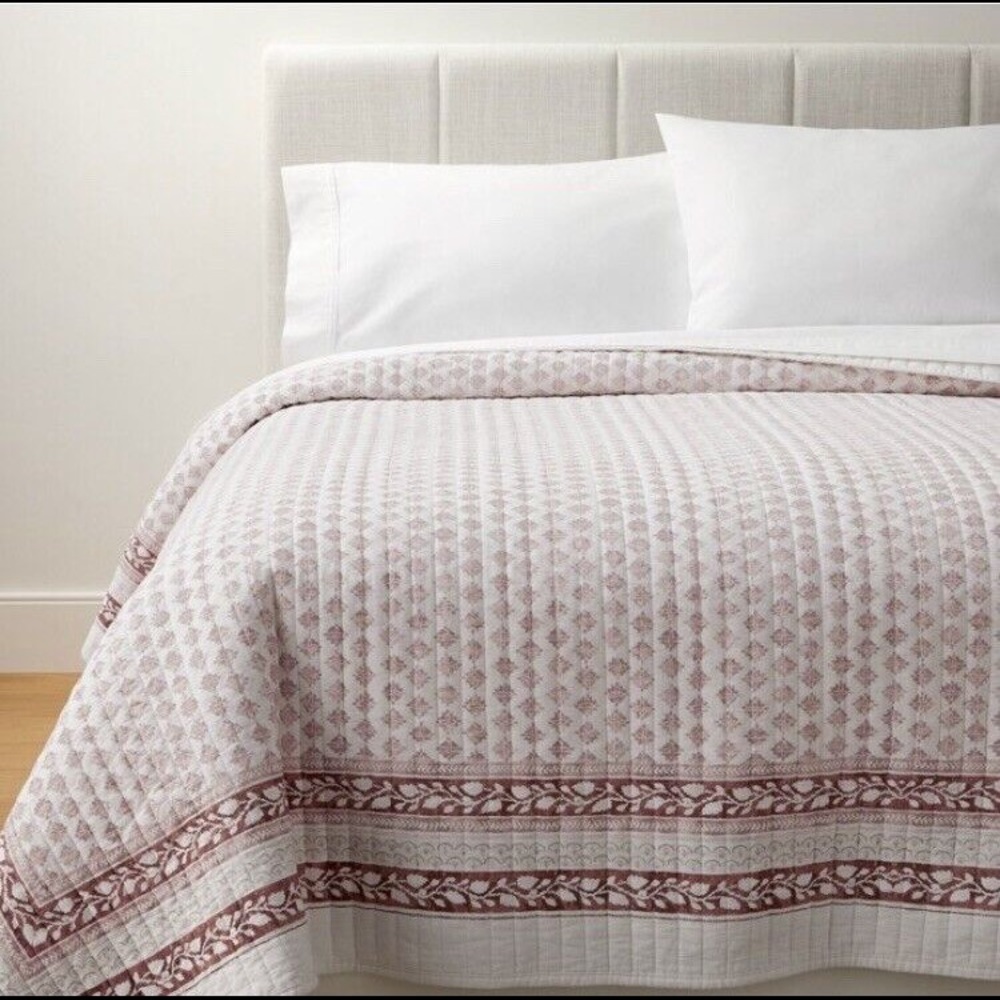 Threshold x Studio McGee Quilt
